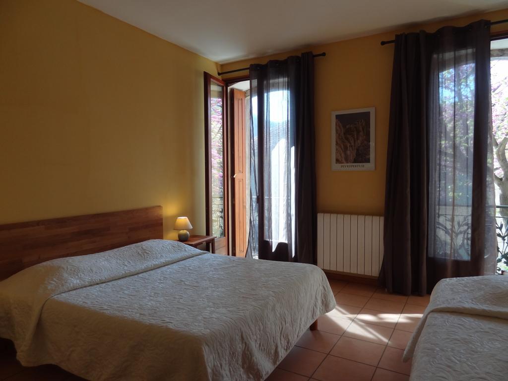 Hotel Les Santolines à Cucugnan Chambre photo